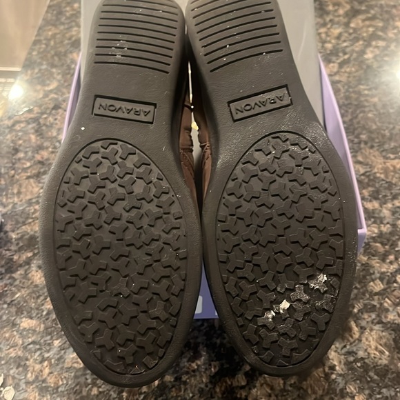 Women’s Aravon Fairlee Ankle Boot - Picture 2 of 6